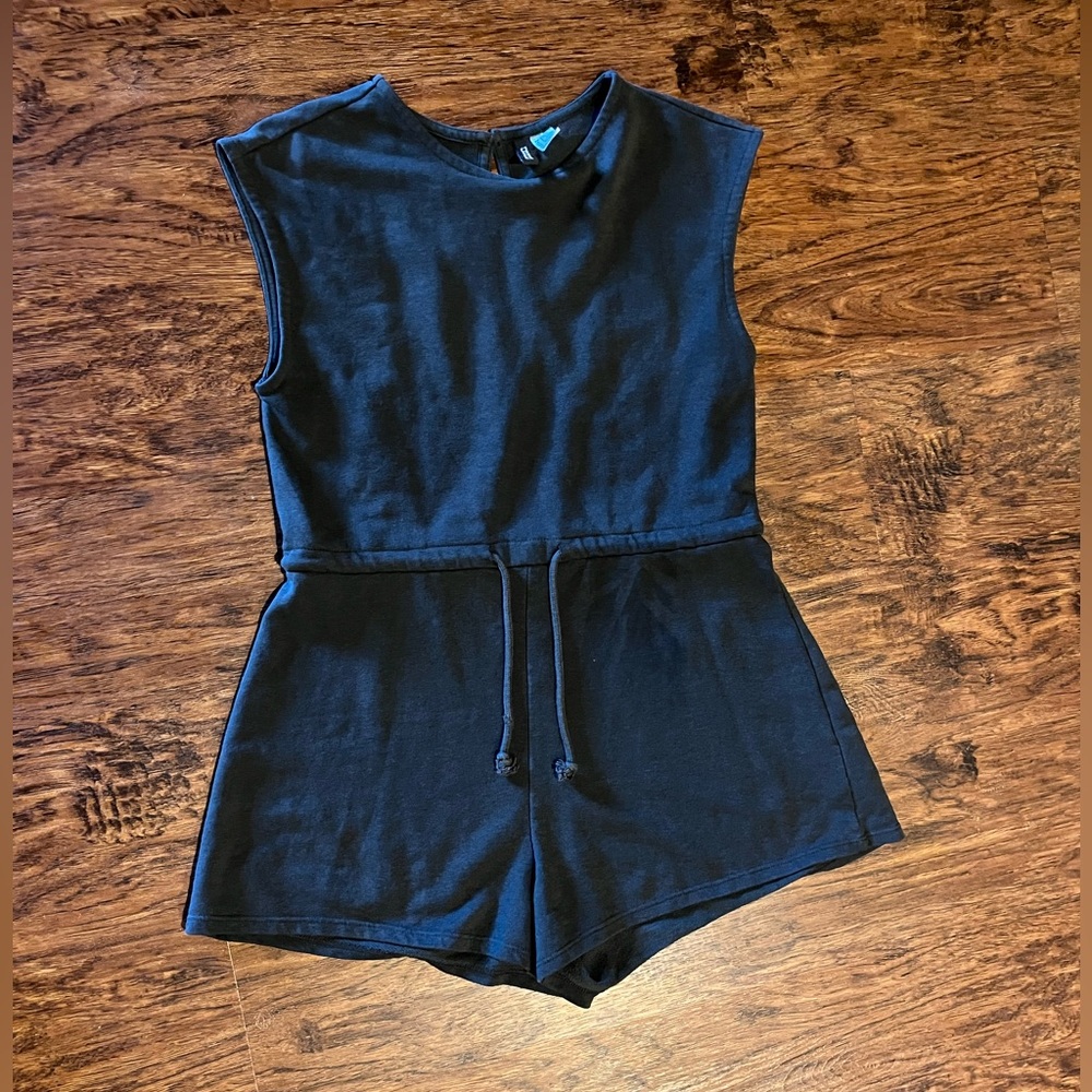 H&M black romper size small